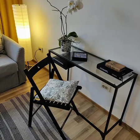 Cosy Home! Perfect For Visiting Kaloşvar